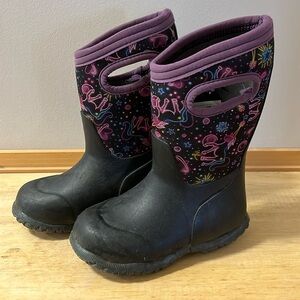 GIRL’S/TODDLER SIZE 9 WINTER BOOTS